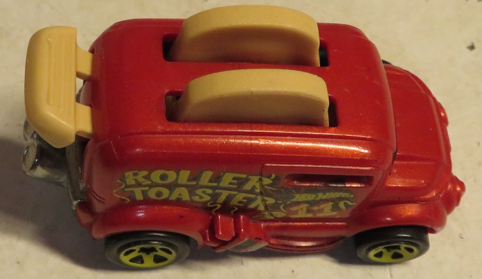 Hot Wheels Die Cast Car Roller Toaster Sweet Rides Series Red 2016 Malaysia Loos