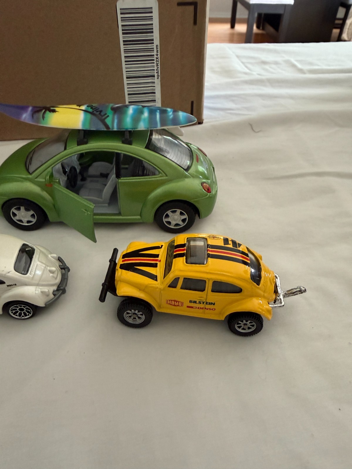 Volkswagen Beetle Die‑Cast Lot – 6‑Piece Surf & Rally Set – Mixed Sizes