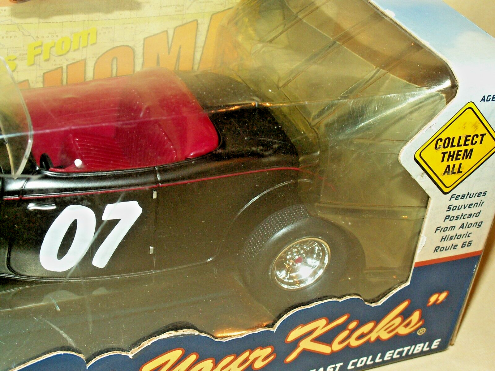 FORD ELGIN ROAD RACER 1933 BLUE LIGHT 1:24 ROUTE 66 DIE CAST BLACK CONVERTIBLE.