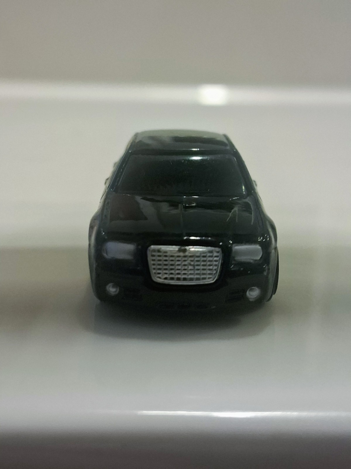 Maisto Chrysler 300C Hemi 1:64 Diecast Car Black – 2005 Mint