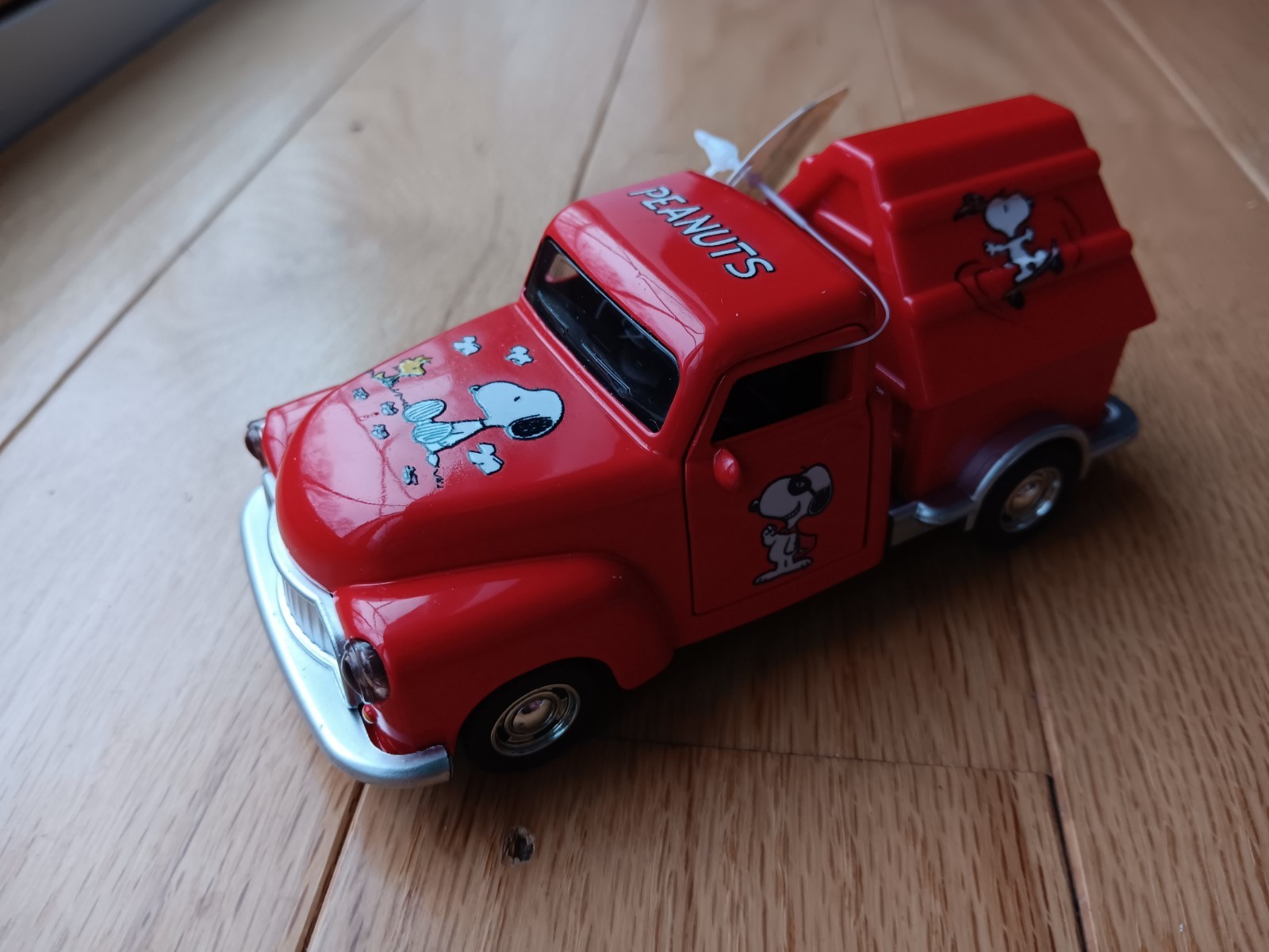 Peanuts Gang Diecast Truck Pull Back Major Trading Inc New With Tag Metal Snoopy