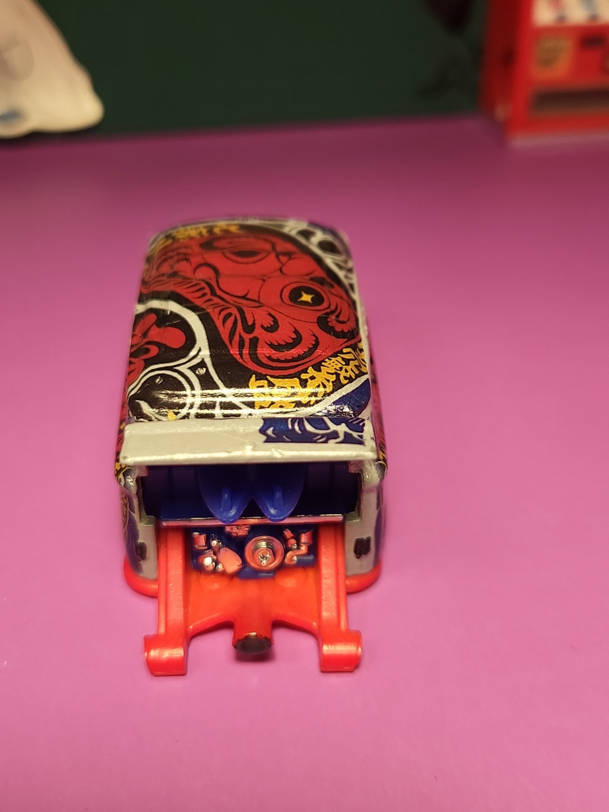 Hot Wheels Custom 1:64 Scale Kool Kombi Diecast Car