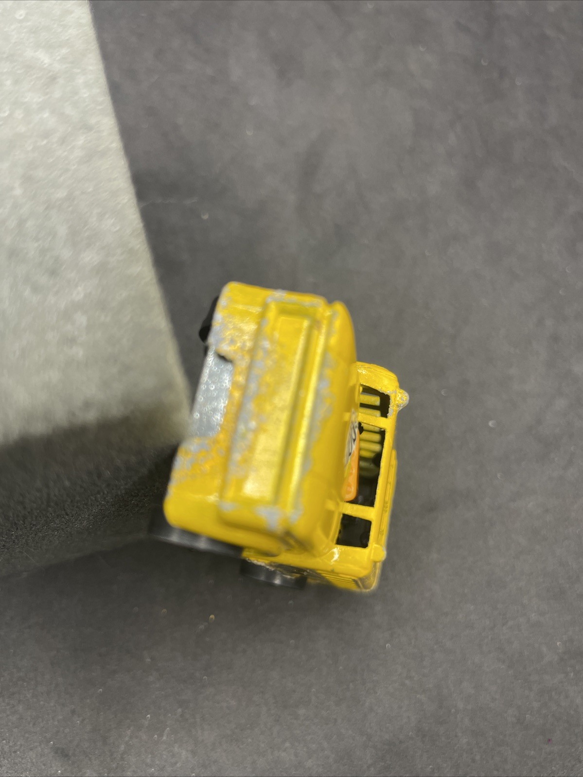 Vintage 1970 HOT WHEELS S’Cool Bus The Heavyweights Yellow Redline Decals 21