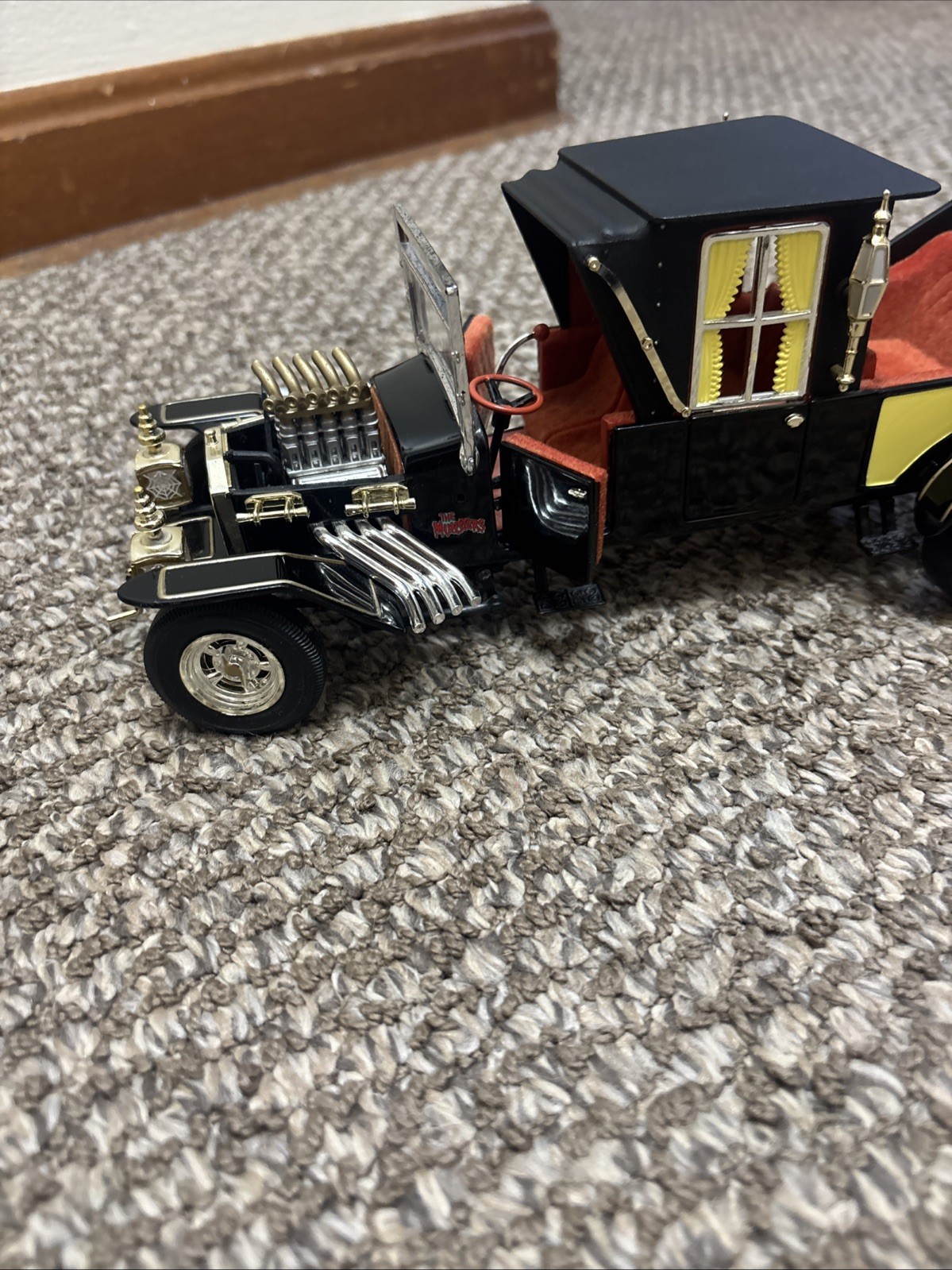 Munsters Koach Black 1:18 Ertl | 33036