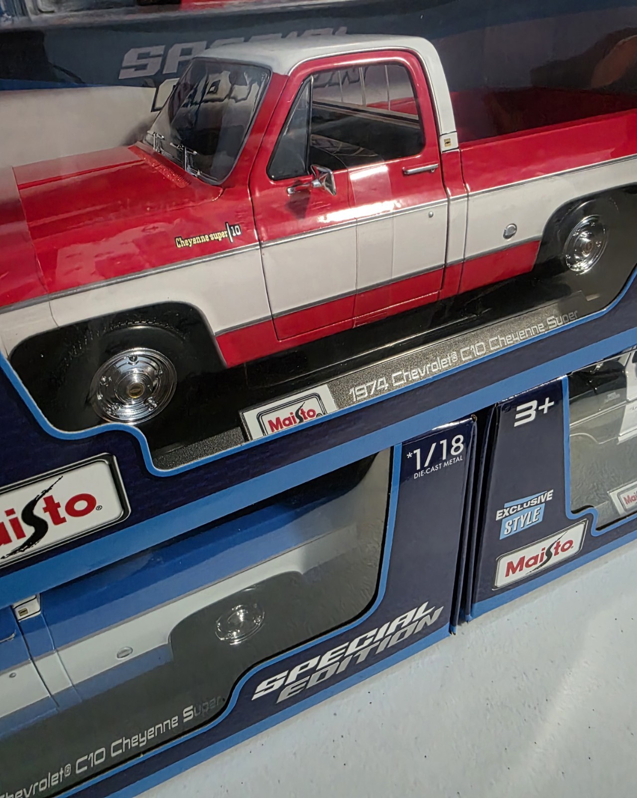 Maisto 1974 Chevy C10 Cheyenne Super Blue/Red + 1979 Ford F150 Patrol 3pc Lot