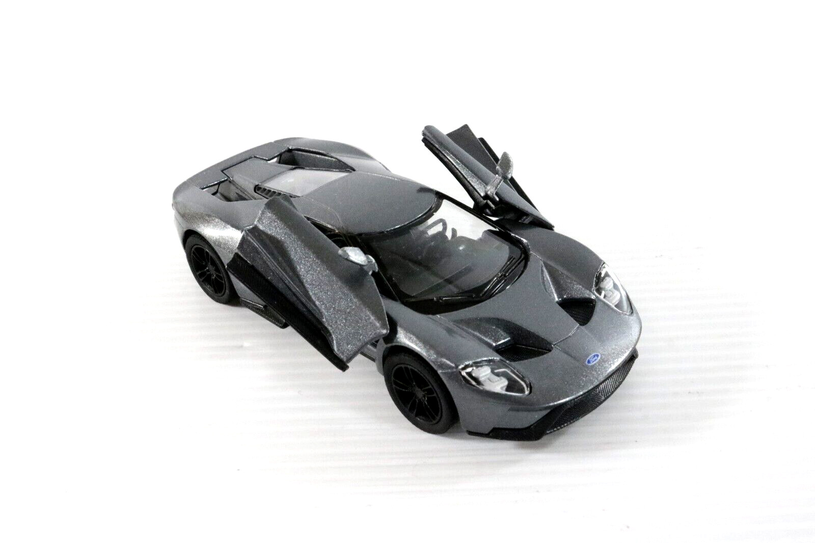 Kintoy 2017 Ford GT 1:38 Diecast Model Toy Pullback Sports Car Gray – 2021