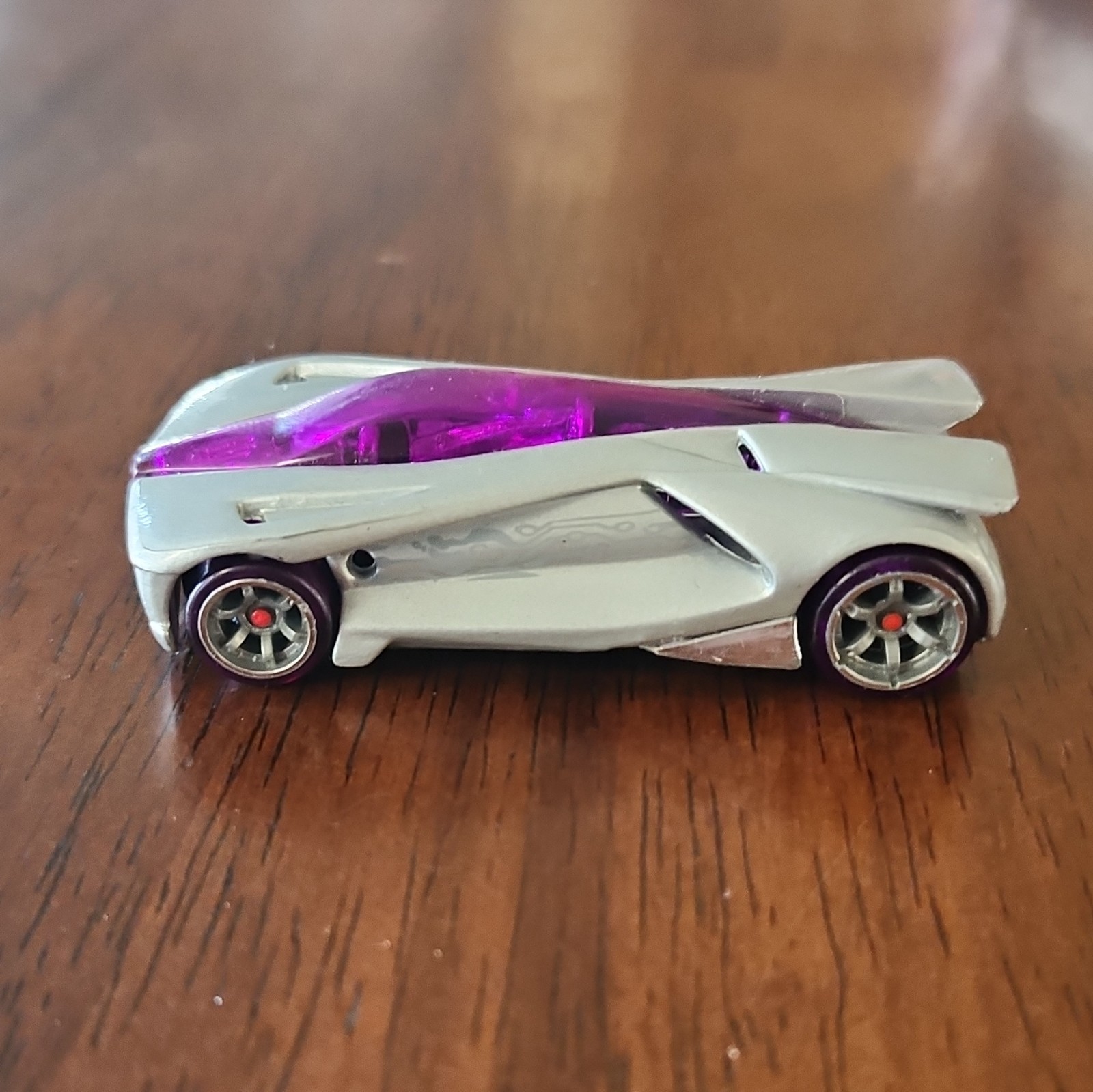 Hot Wheels Limousine Diecast Car Silver Purple Boys & Girls 3-7 Years Toy