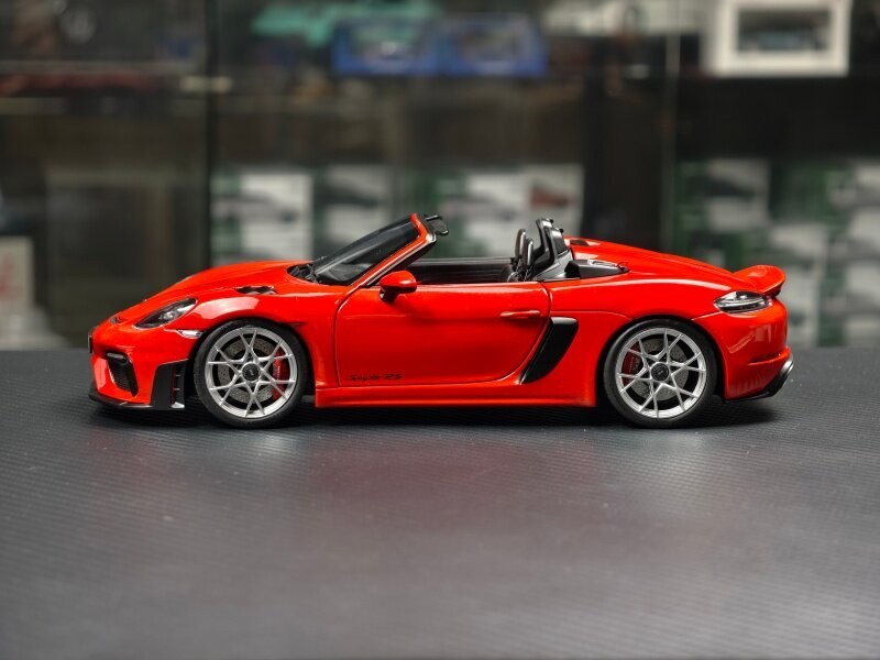 NOREV 1/18 Porsche 718 Spyder RS 2023 Weissach Pack Red Diecast Model 187271