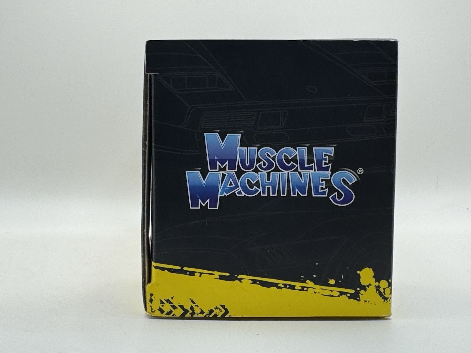 Muscle Machines 1966 Chevrolet C60 Flatbed/1969 Chevrolet Camaro SS 1:64 Diecast