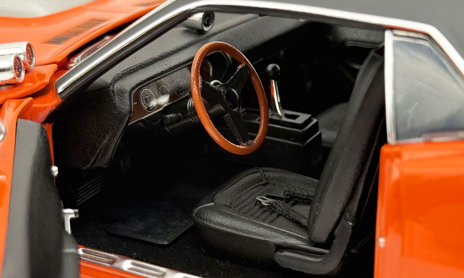 ACME 1970 PLYMOUTH HEMI CUDA – SUN KISSED – SOX & MARTIN A1806139 -BEST PRICING