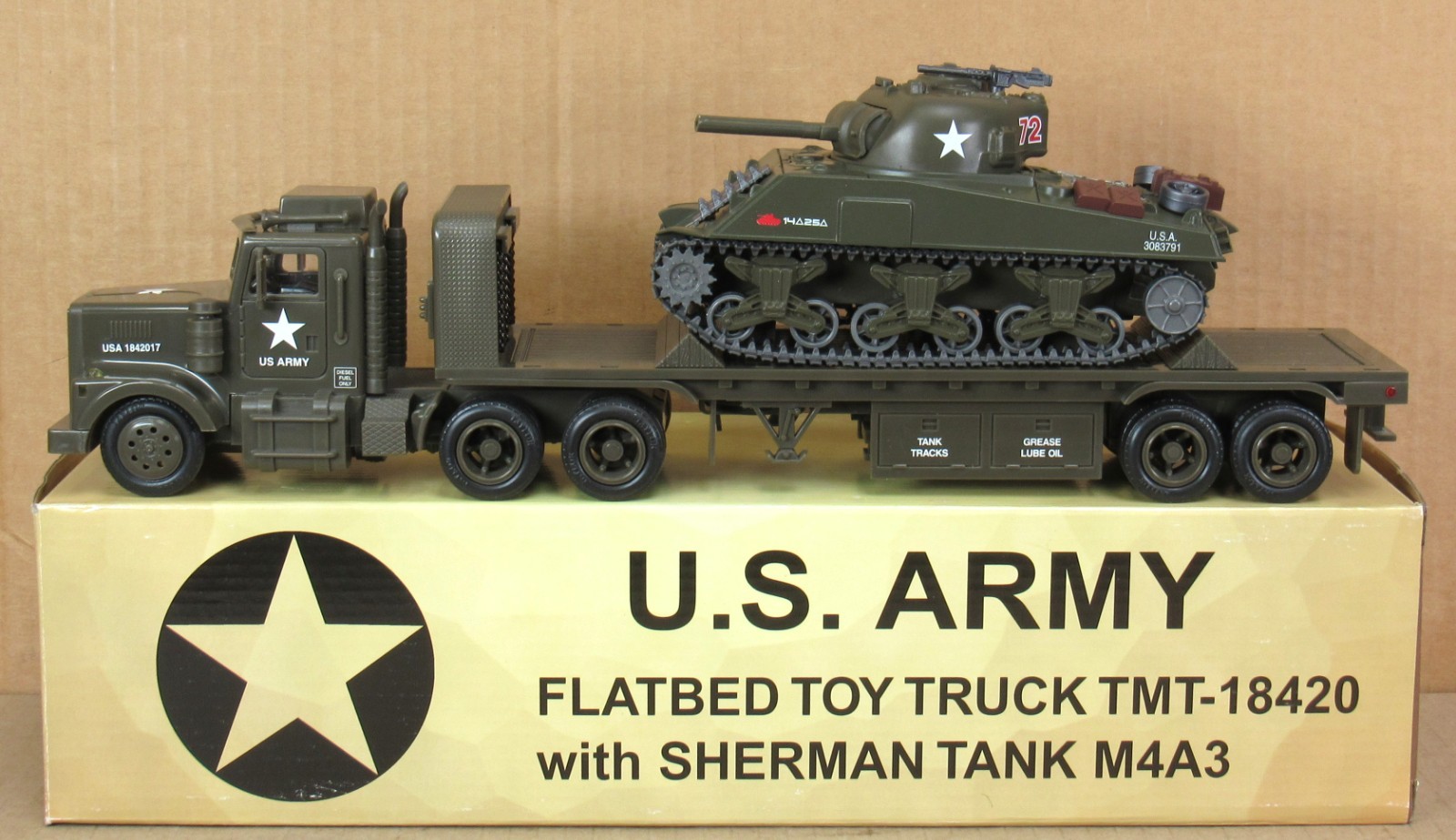 Taylor Made Trucks -TMT-18420 US Army Flatbed Truck w/Sherman Tank A4A3 1:32 LN