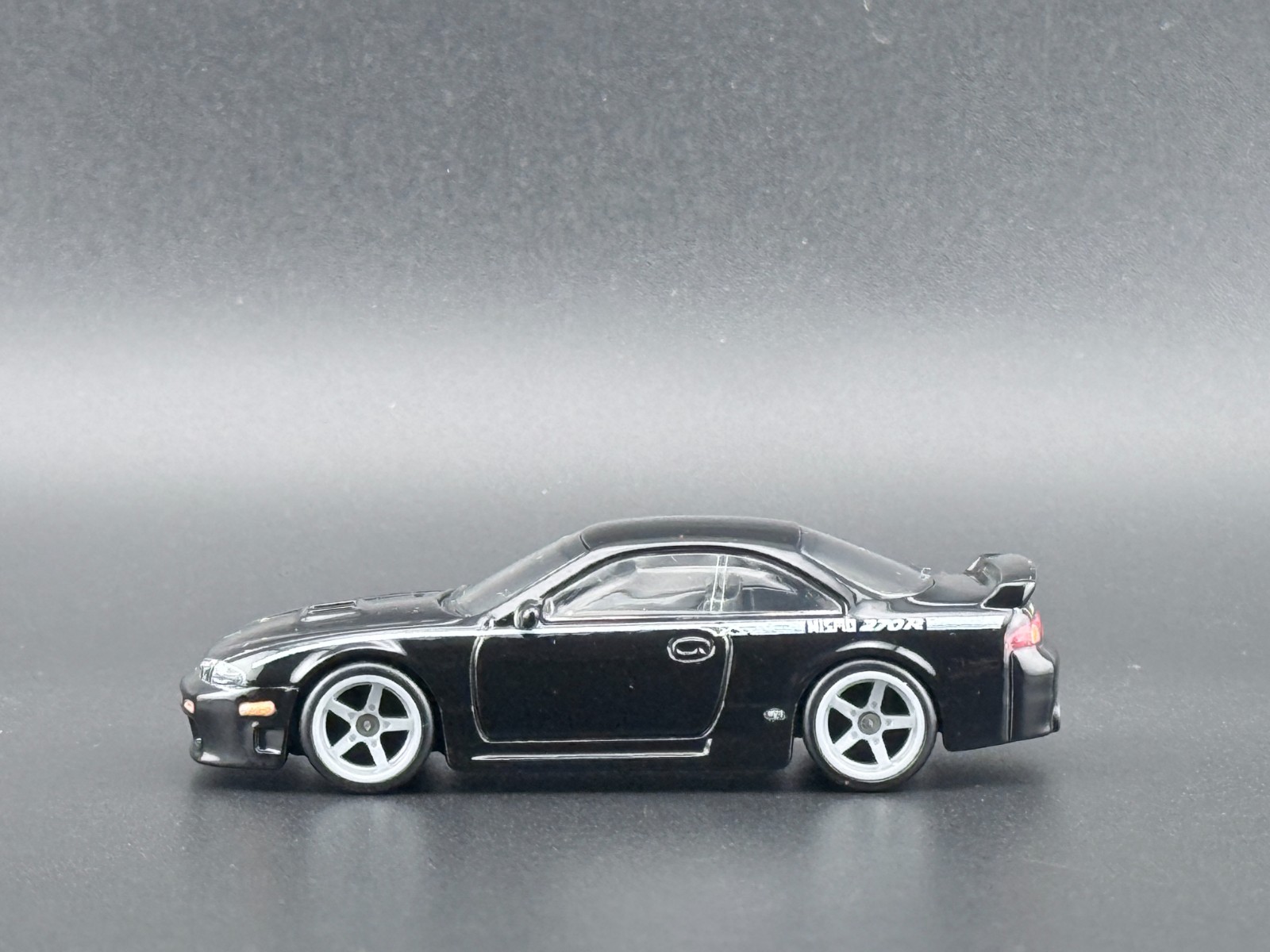Hot Wheels 1994 Nismo 270R S14 Modern Classics FPY86-961S 1/64