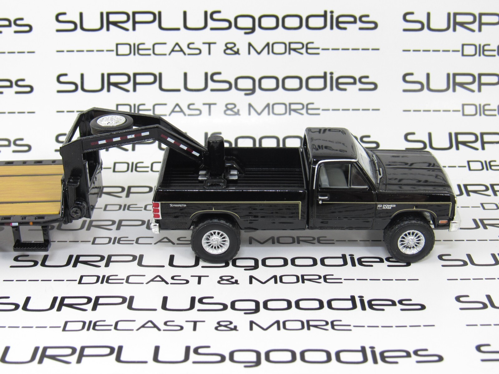 Greenlight Black 1981 DODGE RAM Power PROSPECTOR Pickup w/Gooseneck Trailer