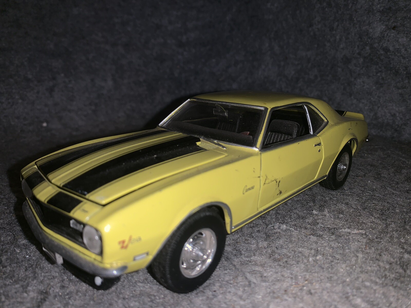 1968 Camaro Z28 1/24 Scale Die Cast and Plastic Model Car (Lot #1054A)