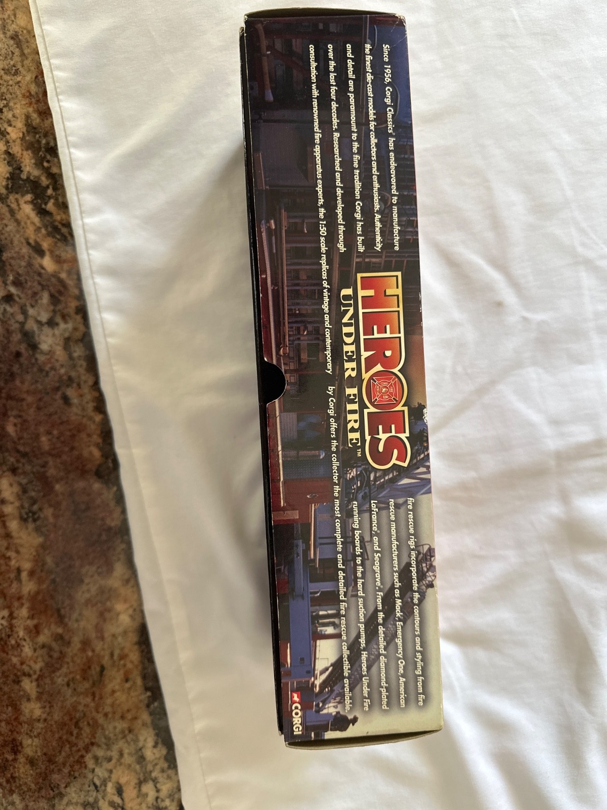 CORGI Heroes Under Fire American LaFrance 700 Open Boston Fire Dept. Engine 34