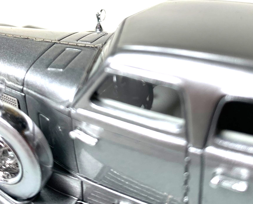 GLM 1933 Duesenberg SJ Arlington Torpedo Sedan 1:24 Scale Inv. #5455