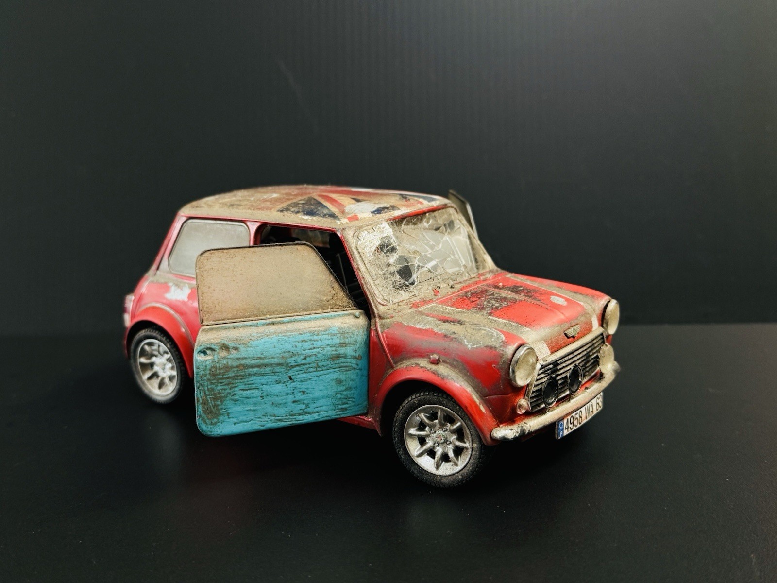 1971 Mini Cooper Wrecked Abandoned 1/18 Kodeblake Barn Find Diorama 1 Of 1 🔥