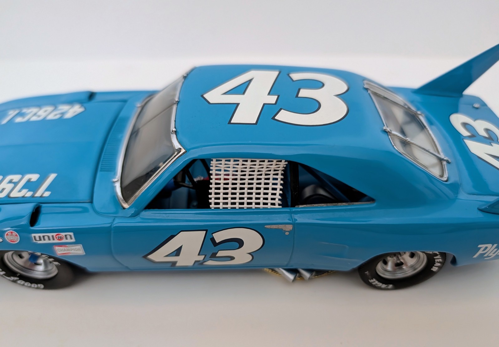 Franklin Mint Richard Petty #43 Plymouth Superbird 1:24 Diecast Precision Model