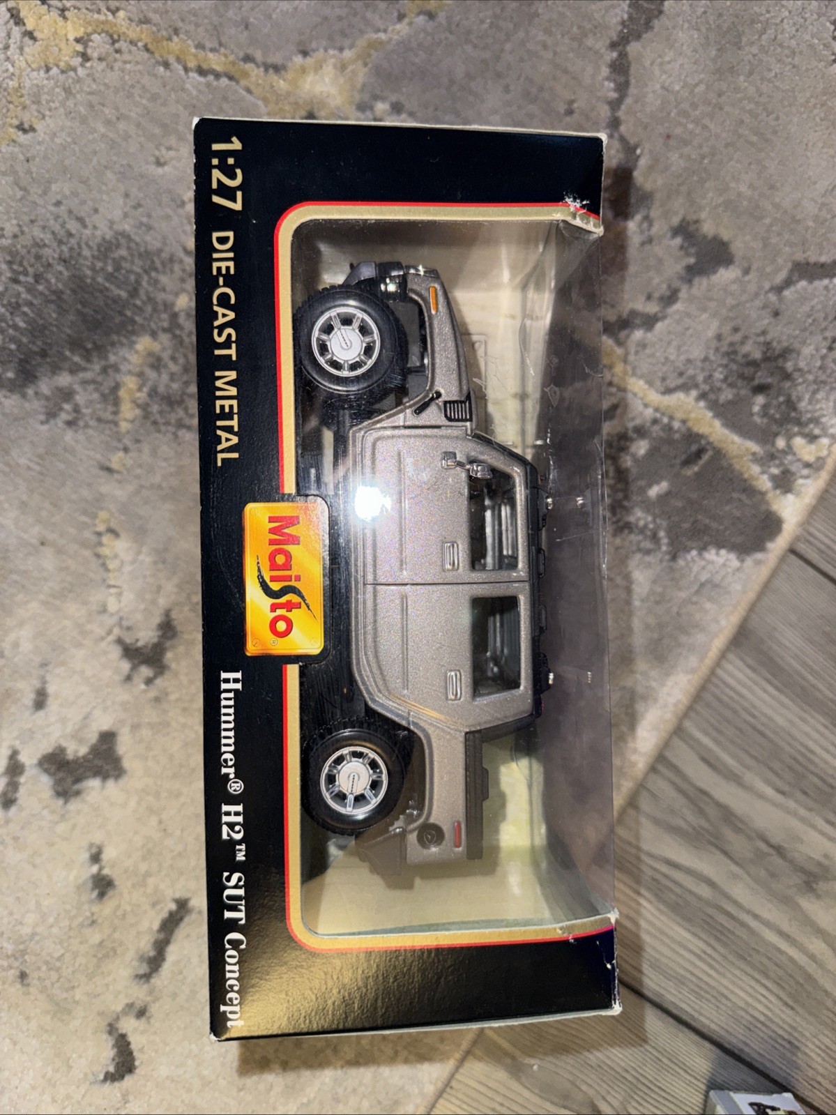 Maisto Special Edition Hummer H2 SUV 1:27 Scale Silver Gray Diecast Car
