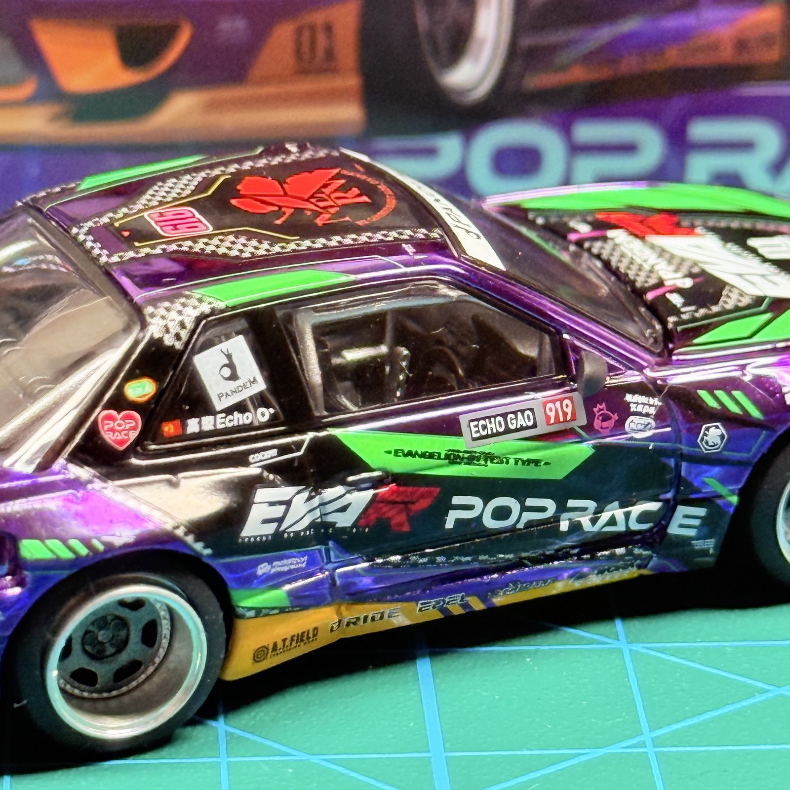 XCartoys Pop Race 1:64 Pandem Silvia S13 Asset EVA Type-01 Open Hood S43-06