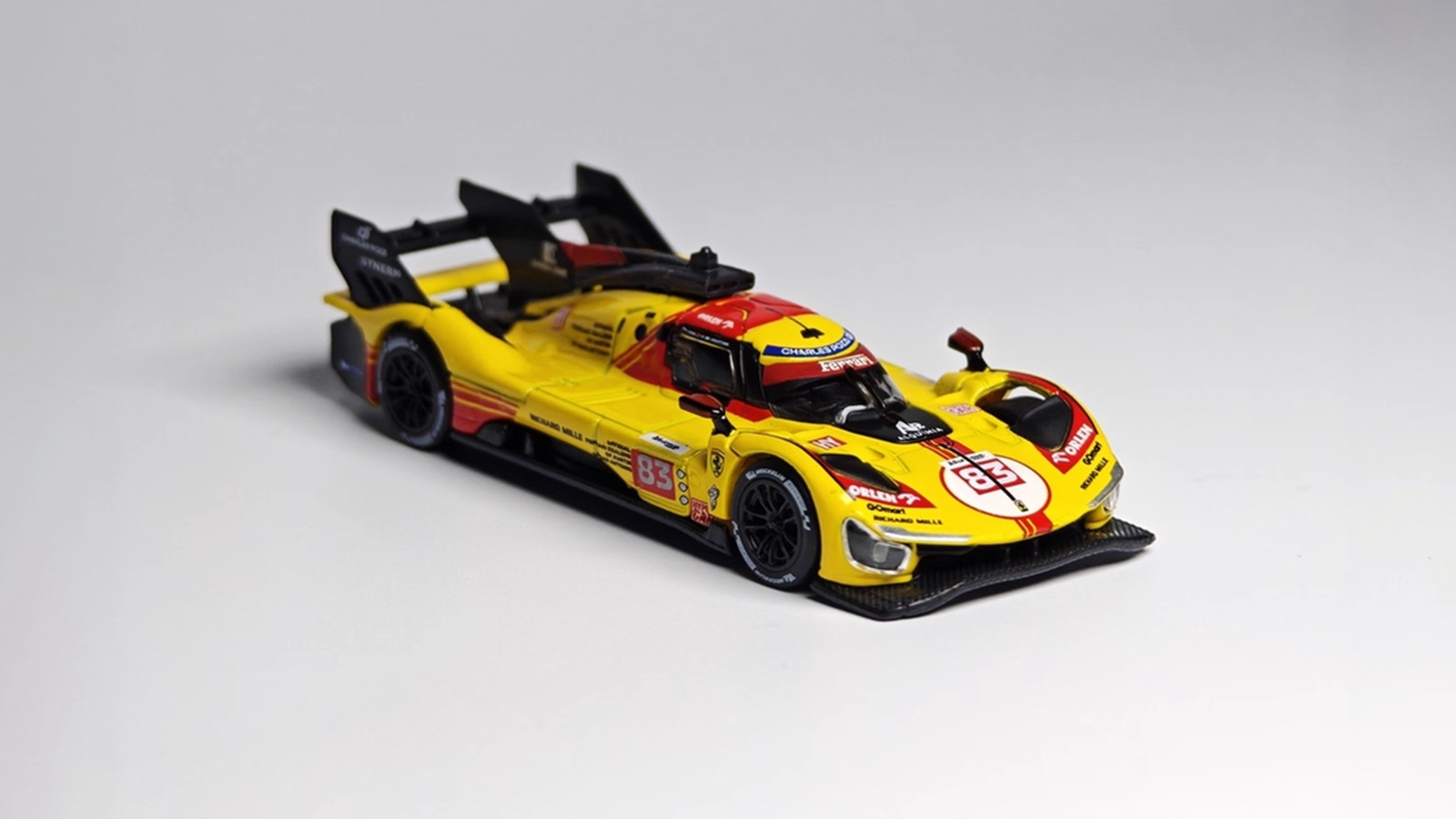 Bburago 1:64 Ferrari 499P Le Mans Winner Diecast Model Car with Display Case