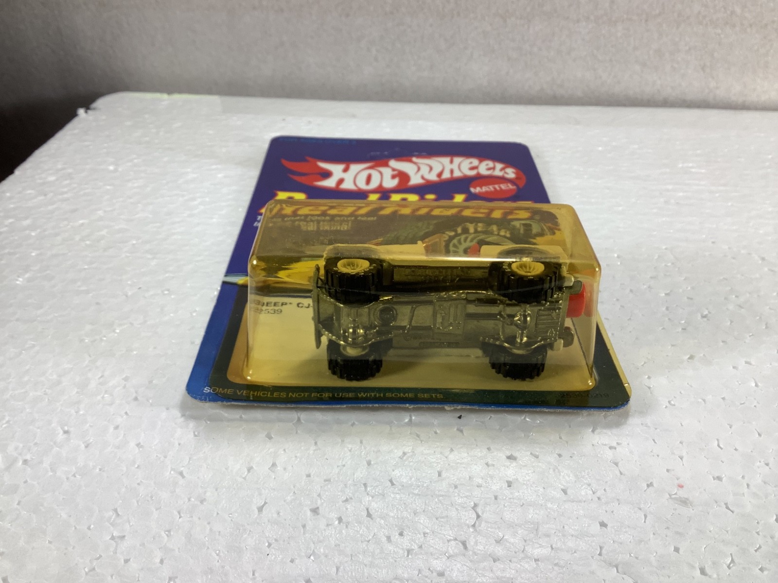 Hot Wheels 1982 Real Riders White w/ white hubs Jeep CJ-7 Goodyear UNPUNCHED BP