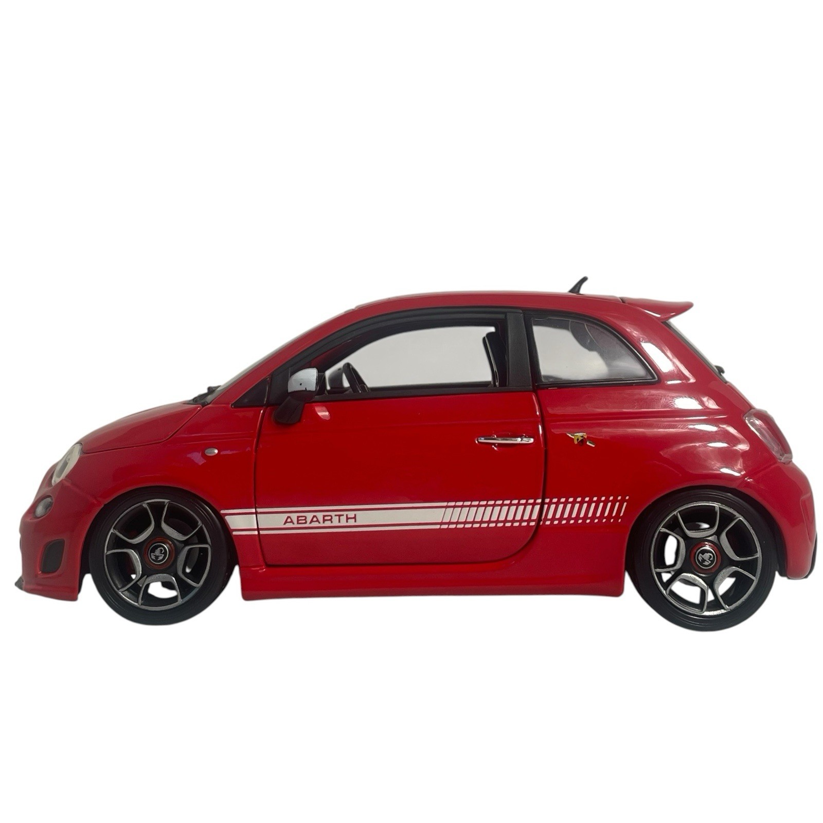 Burago Red 1/18 Abarth 500 Metal Die-Cast Detailed Model Car 7.5”L x 3.5”w x 3”h