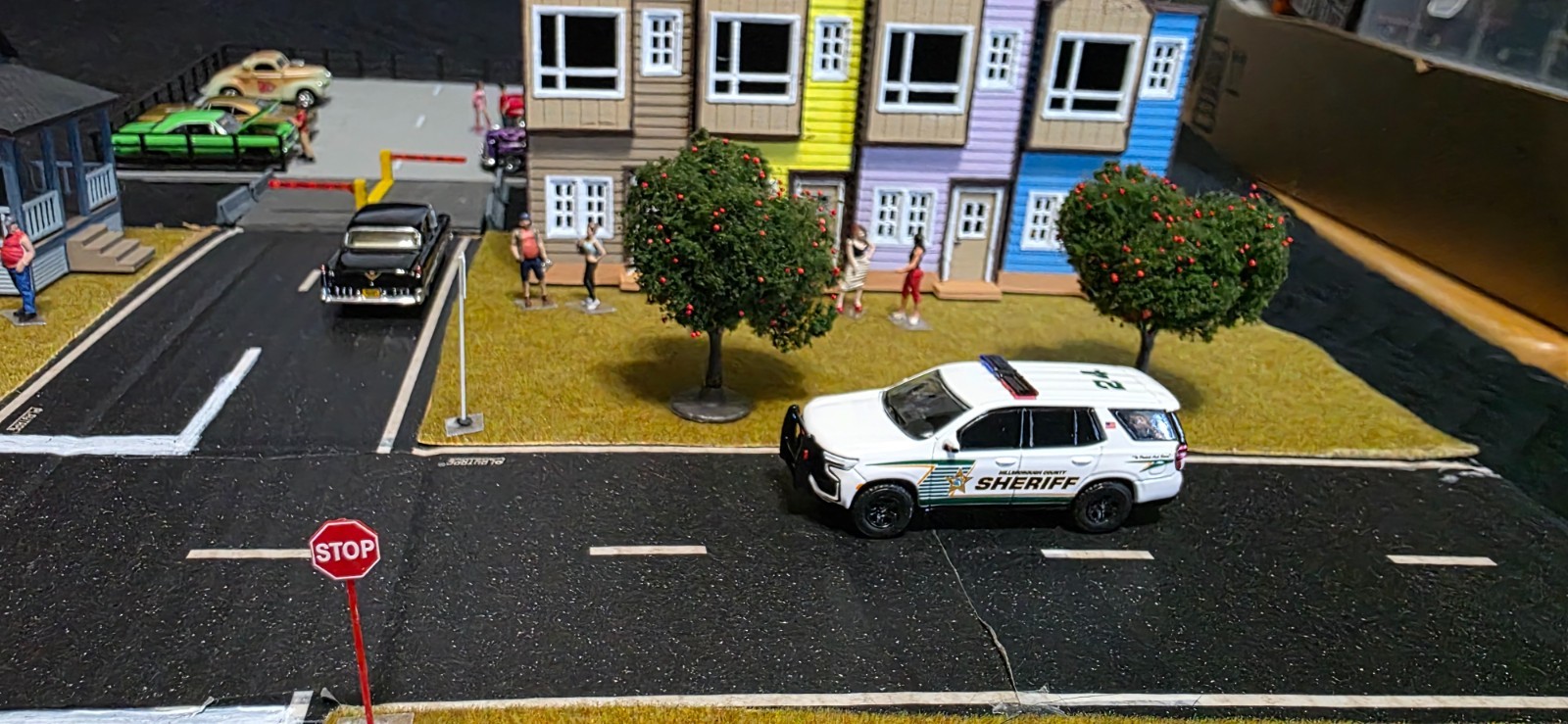 Greenlight Hillsborough County FL Sheriff Chevy Tahoe unit #24 CUSTOM 1/64 scale