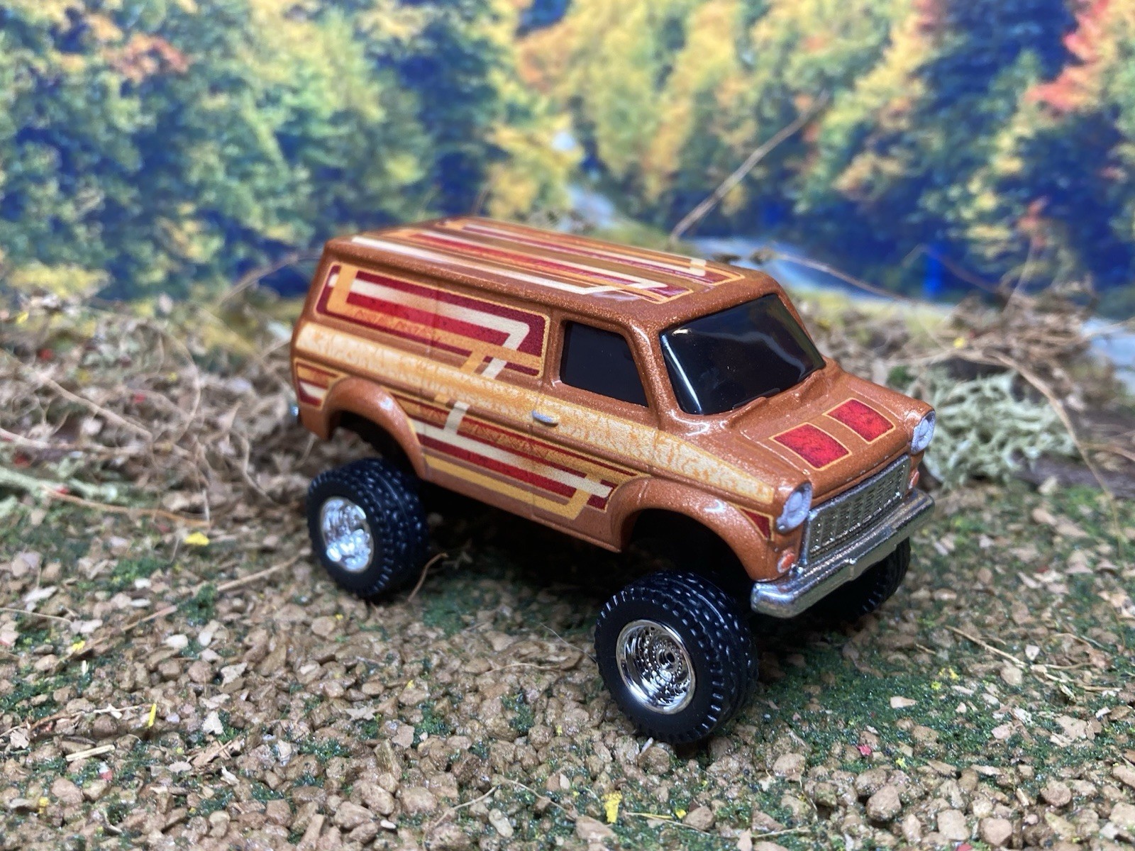 Ford Transit Supervan Lifted 4×4 Truck 1/64 Diecast Custom Hot Wheels Van