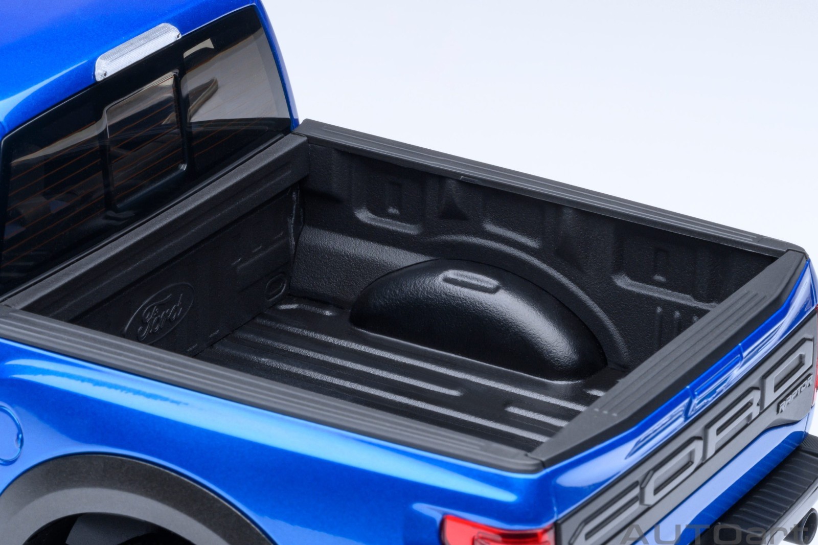 2019 FORD F-150 RAPTOR PICKUP VELOCITY BLUE 1/18 MODEL BY AUTOART 72949