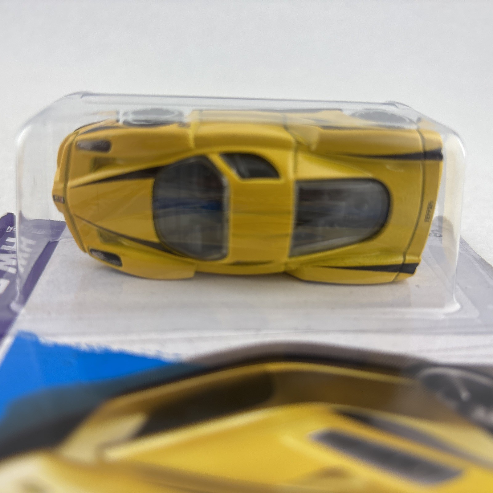 Hot Wheels Enzo Ferrari (Yellow) & F12berlinetta (Red) – HW Showroom Series 2013