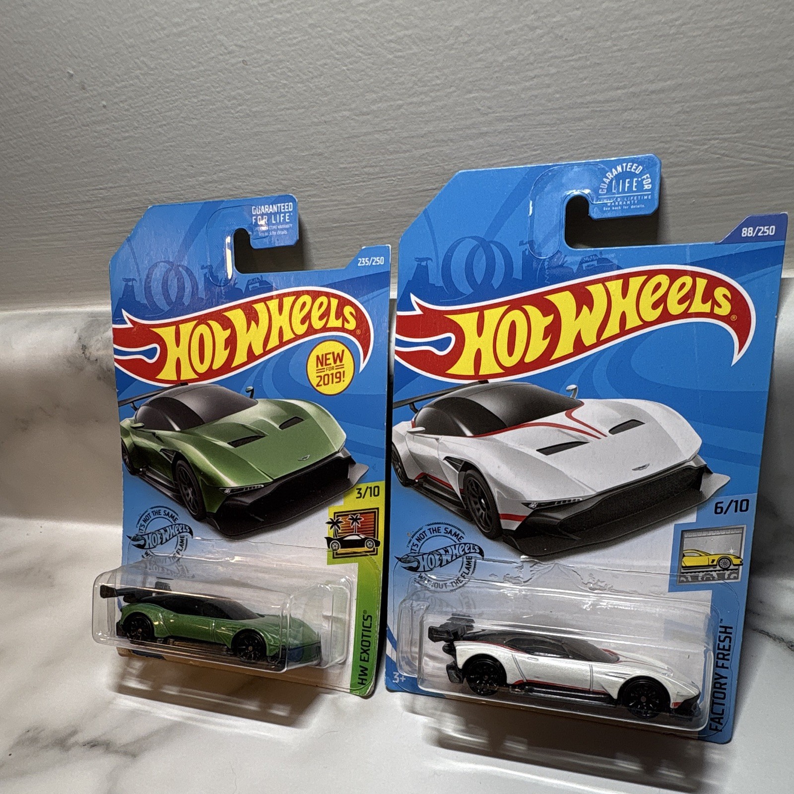 Hot Wheels Aston Martin Vulcan HW Exotics 1:64 Green/Black Diecast Unopened
