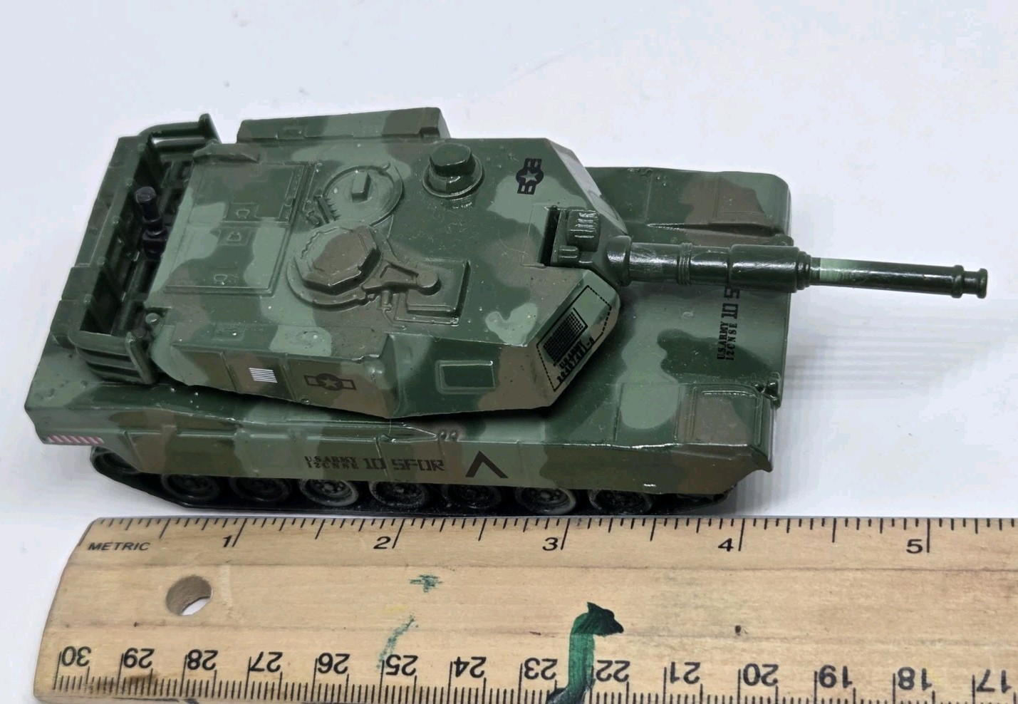 Pull Back Die-Cast Metal Vehicle – TANK (Green Merkava TANK) See Photos