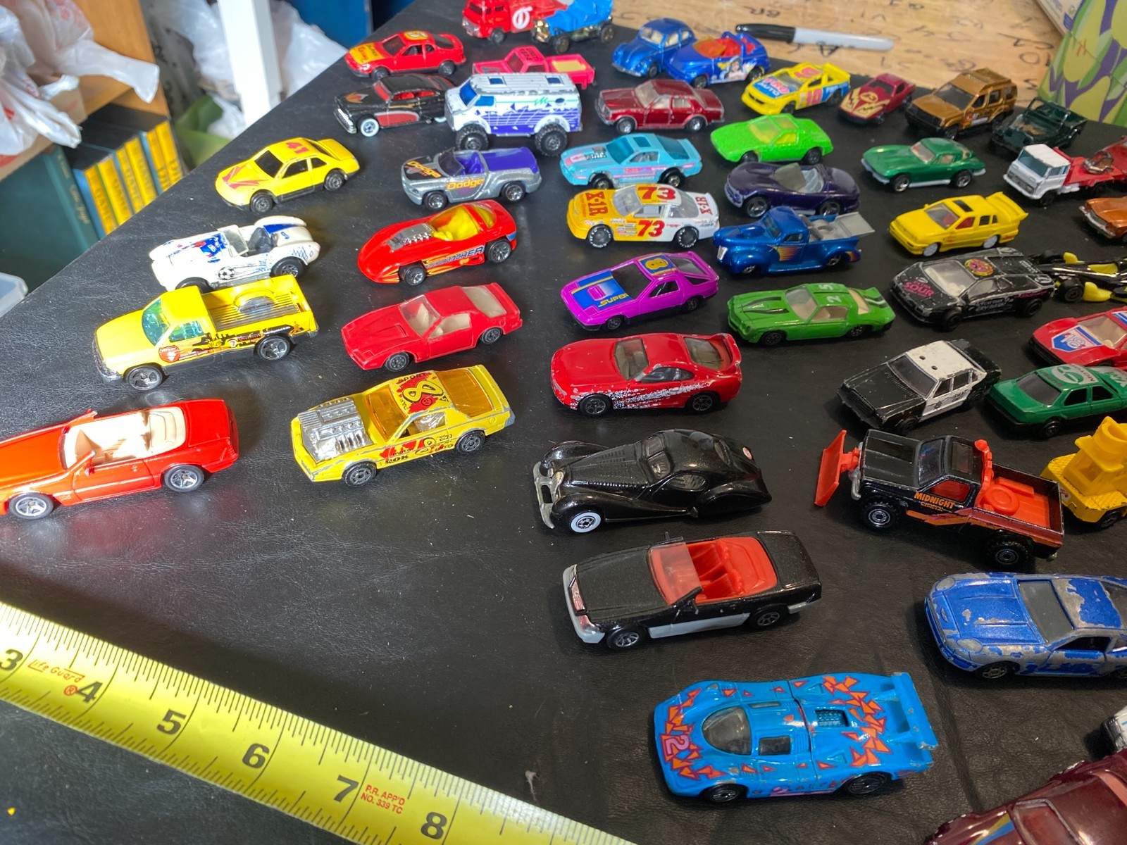 1:64 diecast car lot 119 cars truck mixed brands matchbox hot wheels etc.