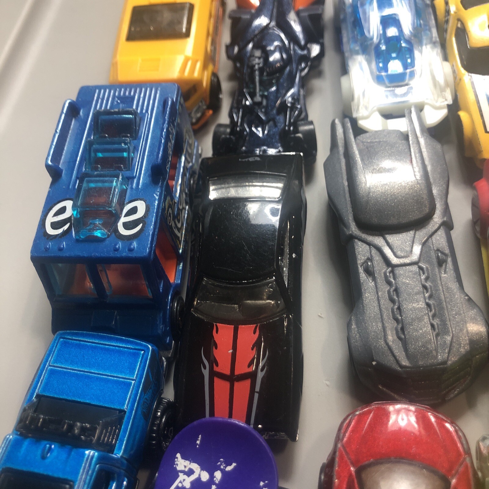 Hot Wheels Lot Of Cars 17 Mixed Please See Photos