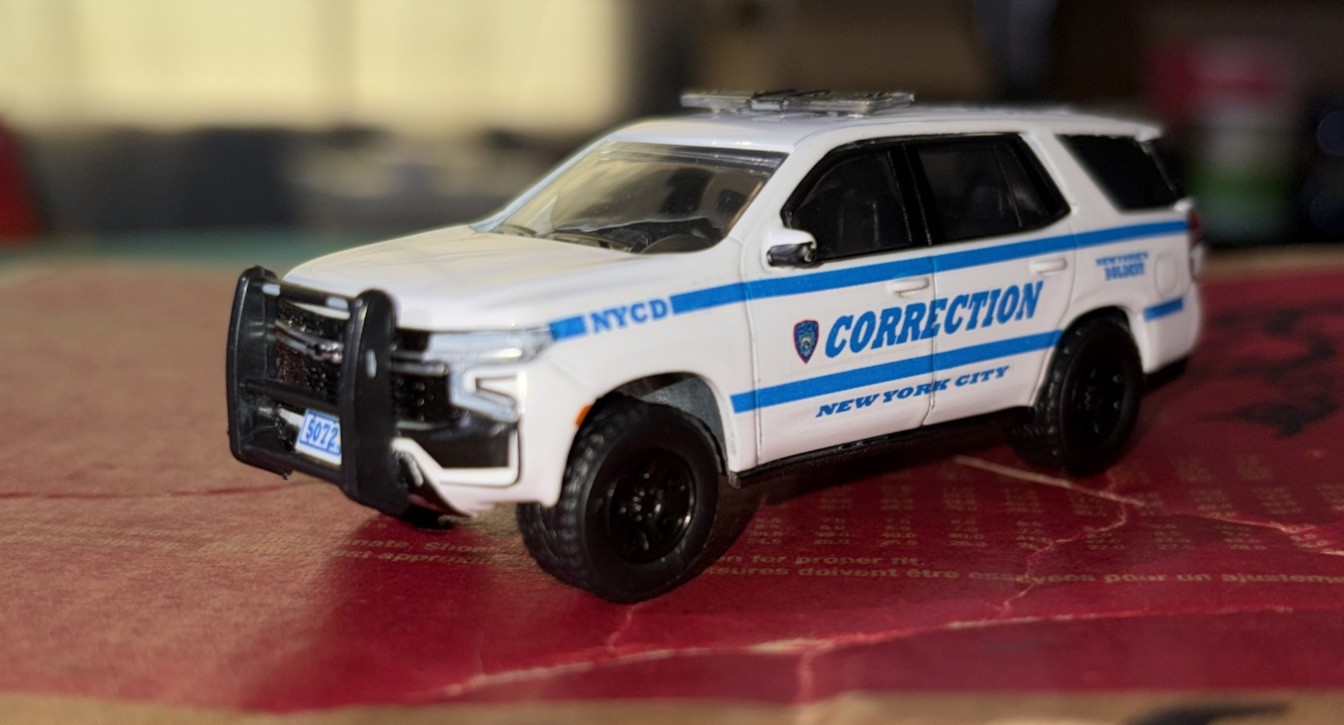1/64 Kitbash Chevy Tahoe NYCD New York City Corrections Department Transport