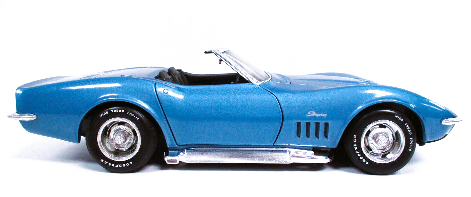 Corvette Chevrolet55Chevy57StingRay1963Race Car1:18Classic24Hot Rod12Model1972
