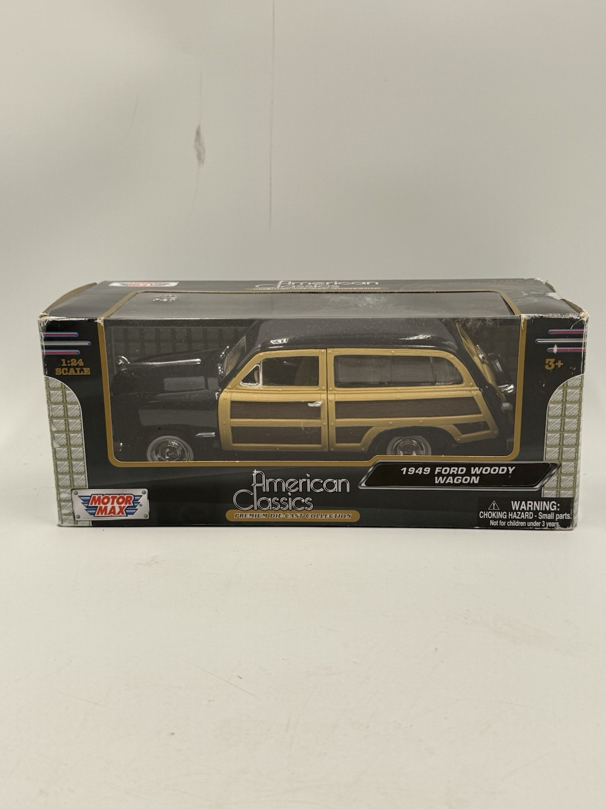 2016 Motor Max 1:24 Scale 1949 Ford Woody Wagon