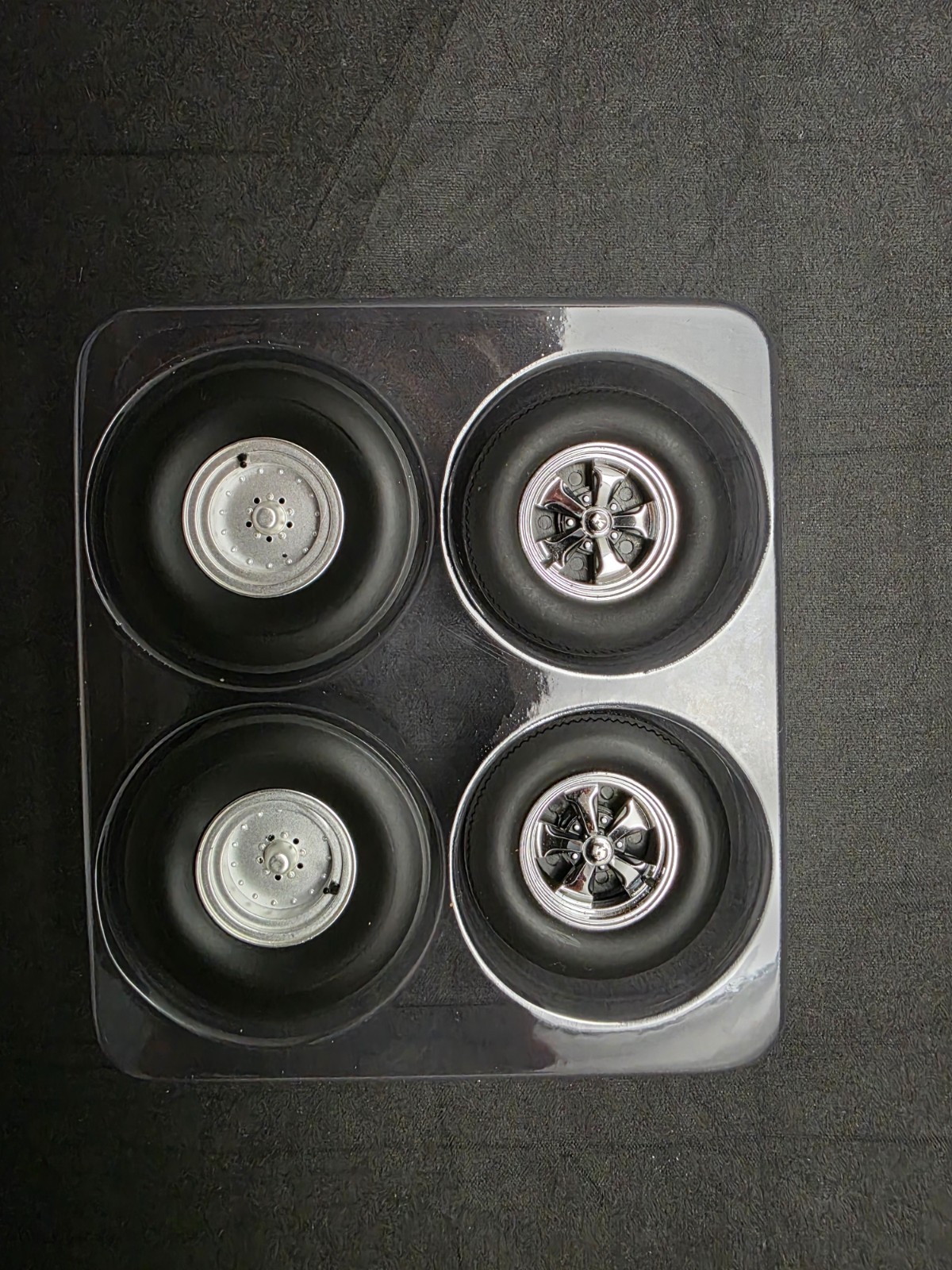 ACME 1:18 Scale Centerline/Keystone Wheel and Tire Set – A1806139W