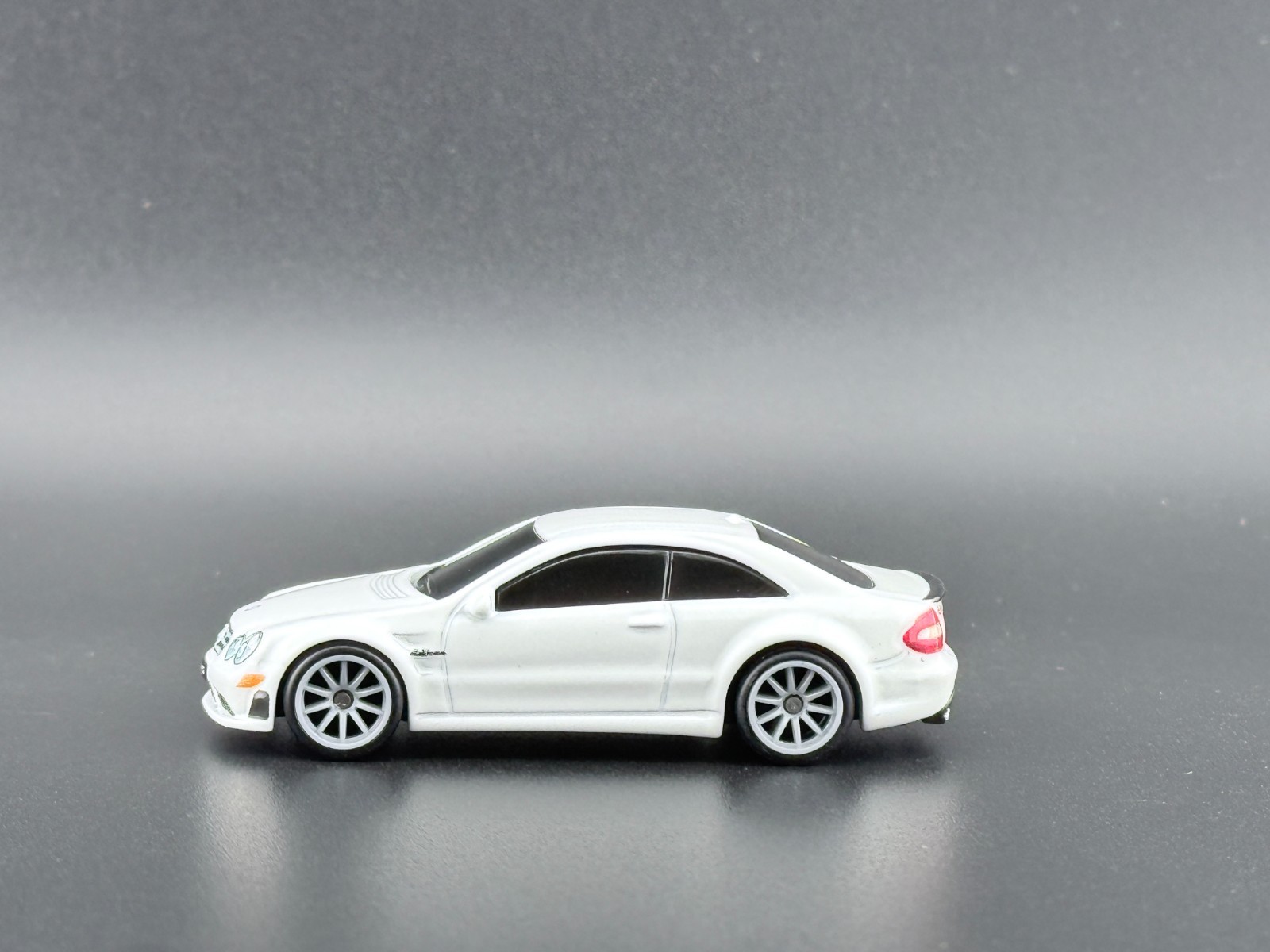 Hot Wheels 08 Mercedes-Benz C63 AMG Black Series Power Trip FPY86-961 R 1/64