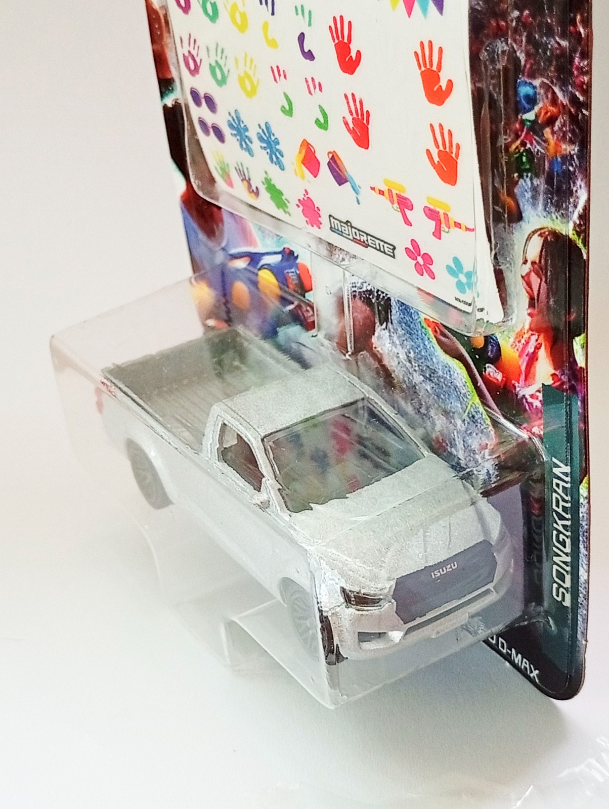 Majorette Isuzu D-Max Dmax Songkran Festival Light Silver 1:61 (3″) in Package