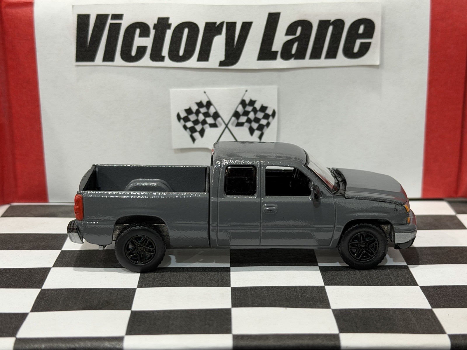 Custom Painted Auto World 2006 Chevy Silverado 1500 Classic 1 Of 1 1/64 Scale