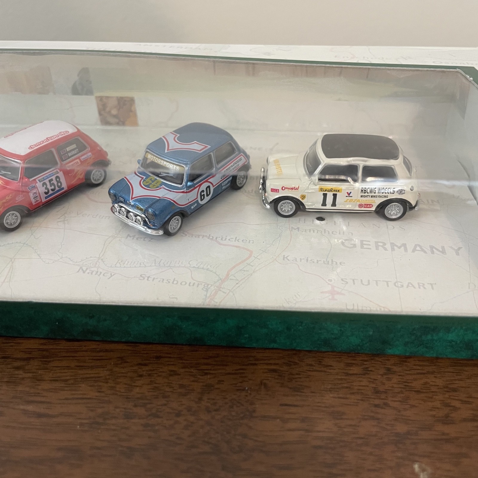 Cararama Hongwell Diecast Mini Cooper Box of 6 cars 1:72 scale #71613 NIB
