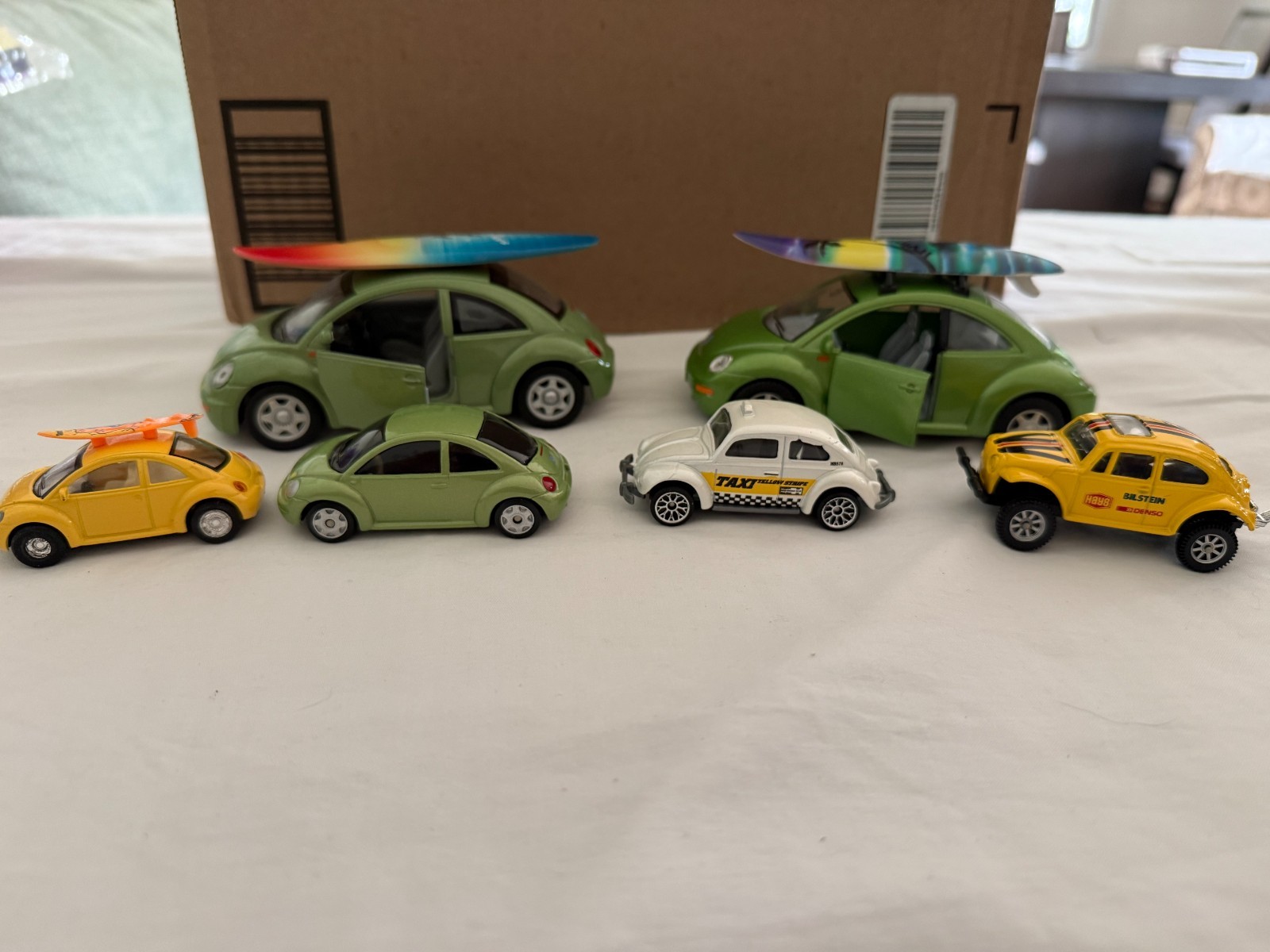 Volkswagen Beetle Die‑Cast Lot – 6‑Piece Surf & Rally Set – Mixed Sizes
