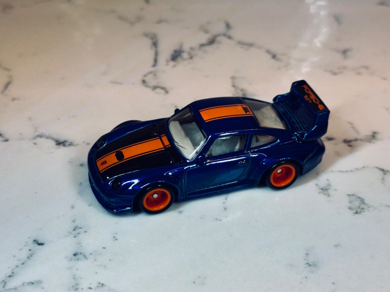 2015 Porsche 993 GT2 Hotwheels Super Treasure Hunt Loose (MINT)
