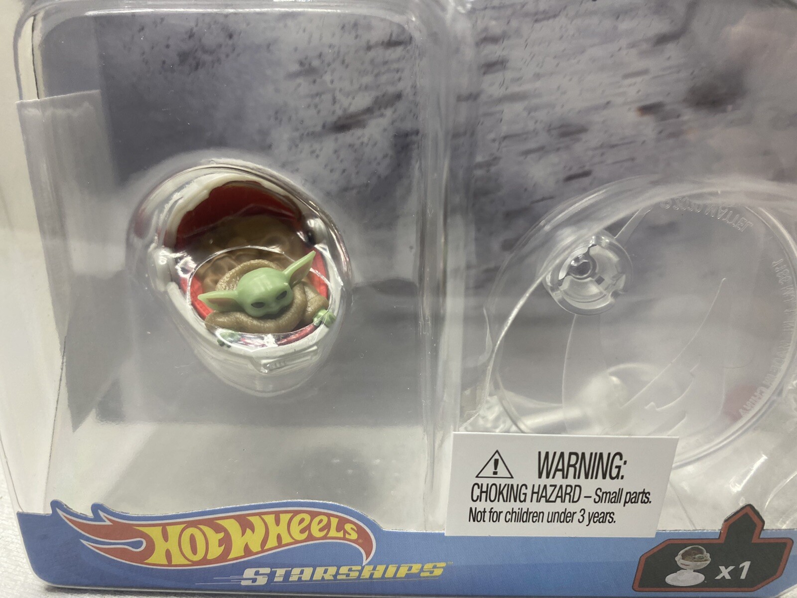 Hot Wheels Star Wars Starships Razor Crest + Child Hover Pram Diecast Disney