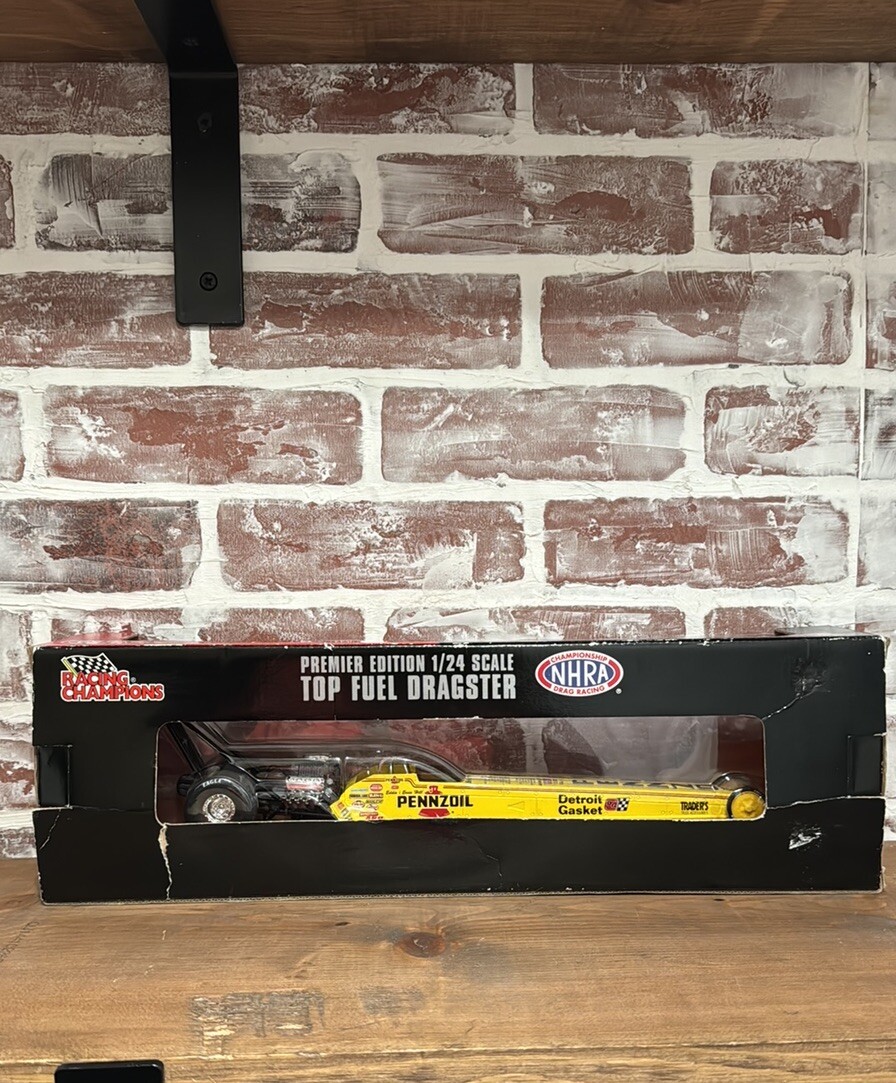 Racing Champions Premier edition 1:24 scale Die cast Top fuel Dragster 1996 Edi