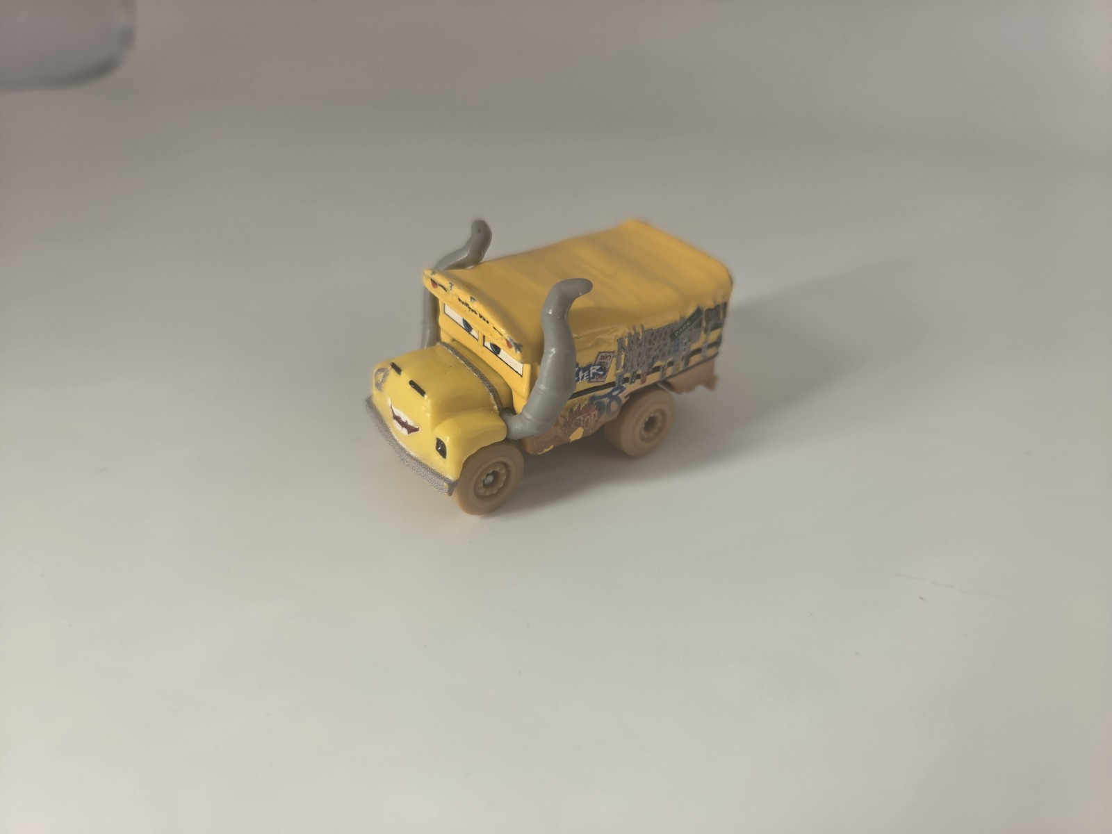 Disney Pixar Cars MINI RACERS Thunder Hollow * MUDDY MISS FRITTER *loose*