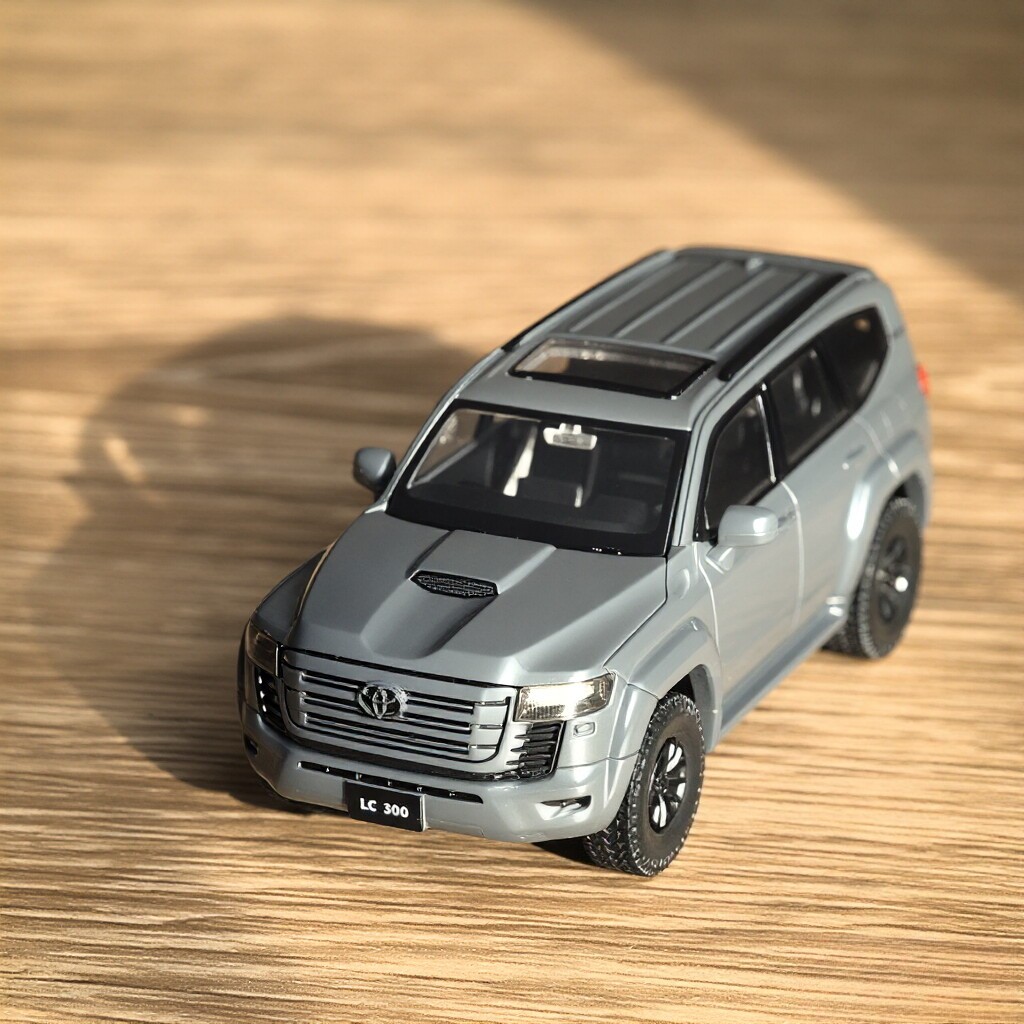 Masdi 1:64 Gray LC300 Land Cruiser ORV SUV Sports Model Diecast Metal Car