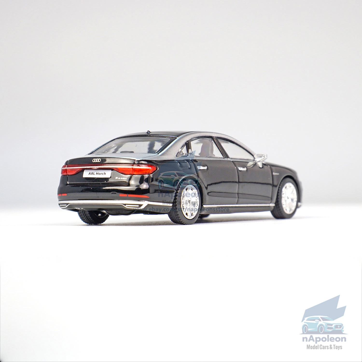 1:64 Audi A8L Horch 2021 Two-Tone Diecast Model Car Kids Gift Collection Display